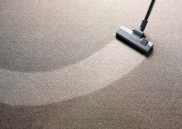 Nettoyage béton ciré avec une monobrosse professionnelle, Bastia, Corsica Nettoyage